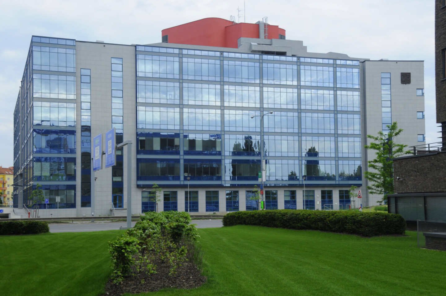Kamen Justiční palác Brno(1)
