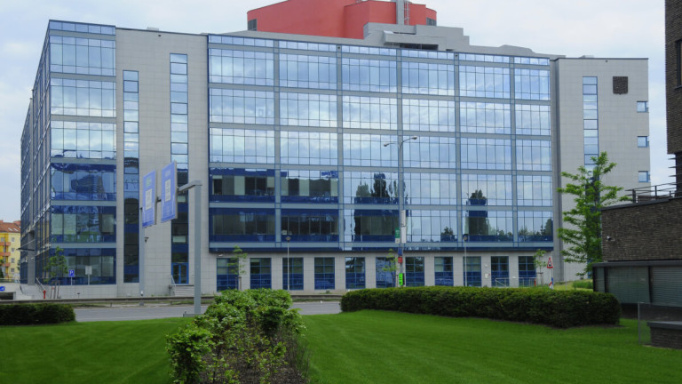 Kamen Justiční palác Brno(1)